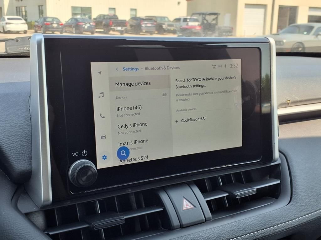 Used 2024 Toyota RAV4 XLE image 12