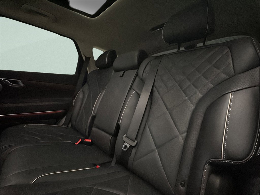 Certified 2025 Genesis GV80 3.5T Prestige image 14