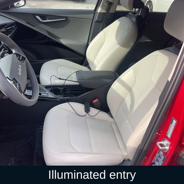 Used 2025 Kia Niro EX image 17