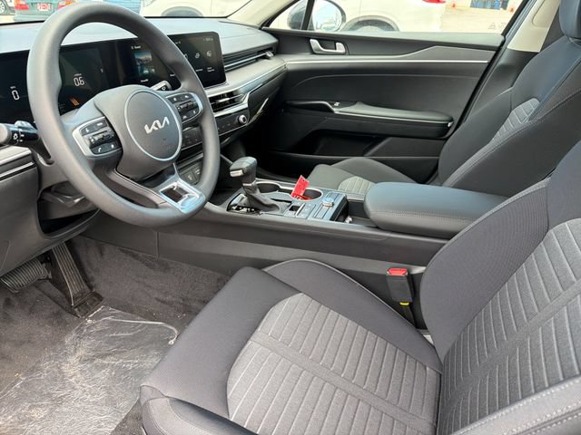 New 2026 Kia K5 LXS FWD image 18