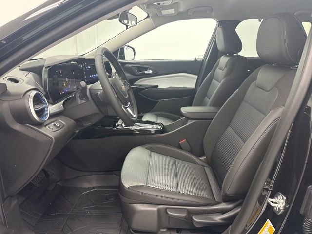 New 2026 Chevrolet Trax LT w/ Driver Confidence Package FWD image 23