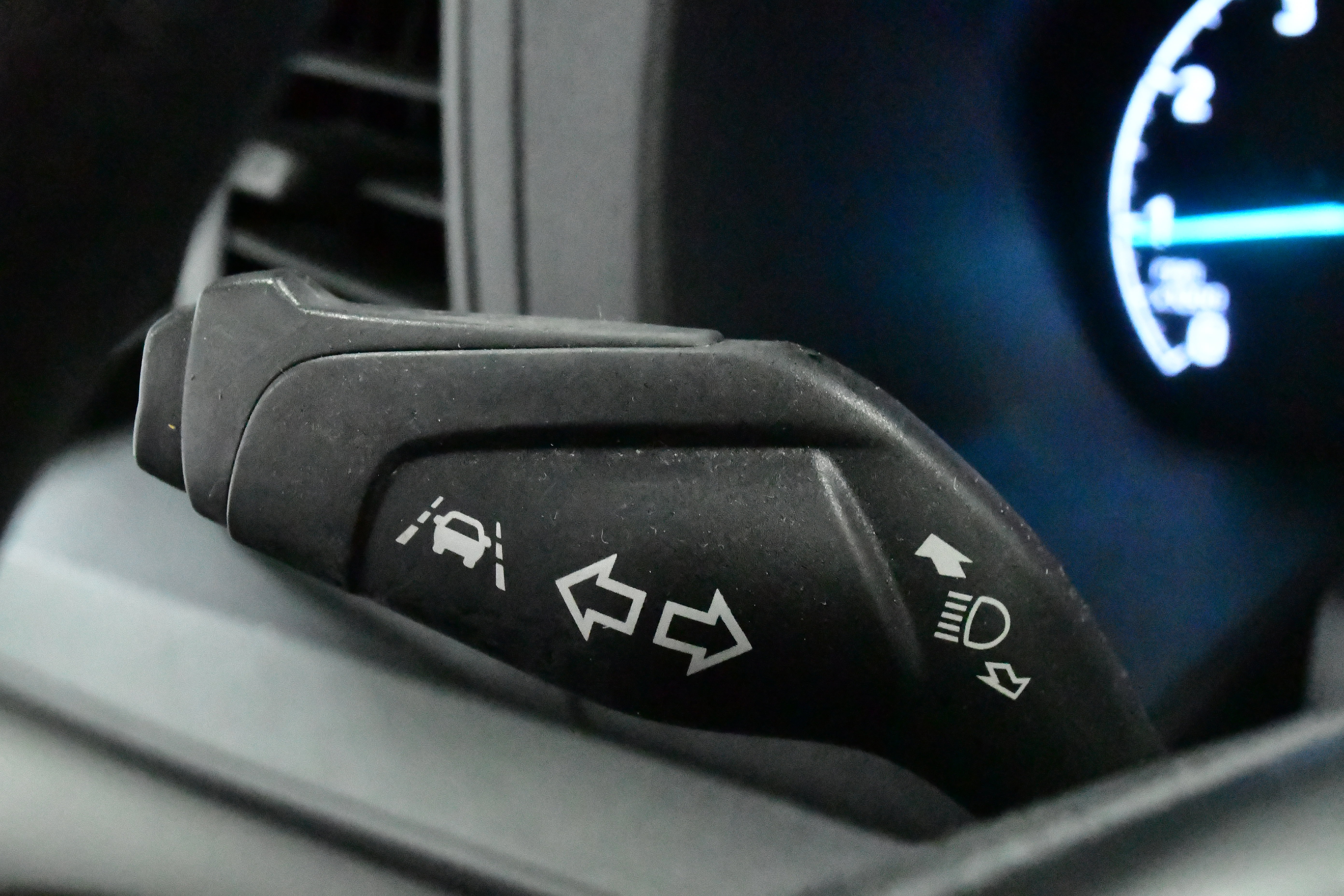 Used 2024 Ford Transit 350 XLT image 24