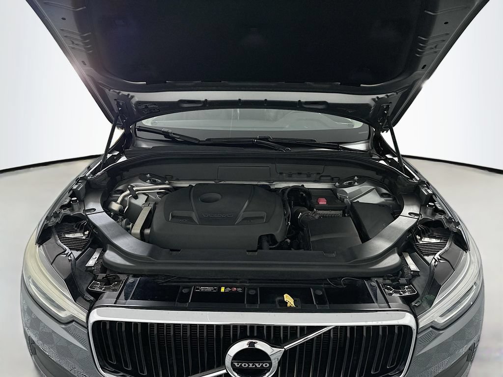 Used 2018 Volvo XC60 T5 Momentum w/ Vision Package AWD/4WD image 32