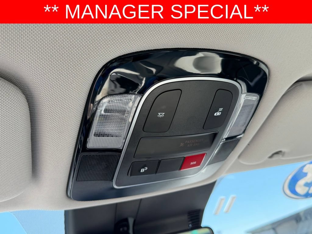 Used 2025 Hyundai Sonata SEL FWD image 28
