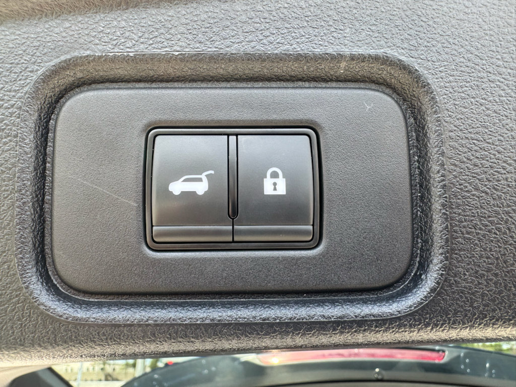 Used 2024 Nissan Pathfinder Platinum w/ Cargo Package FWD image 32