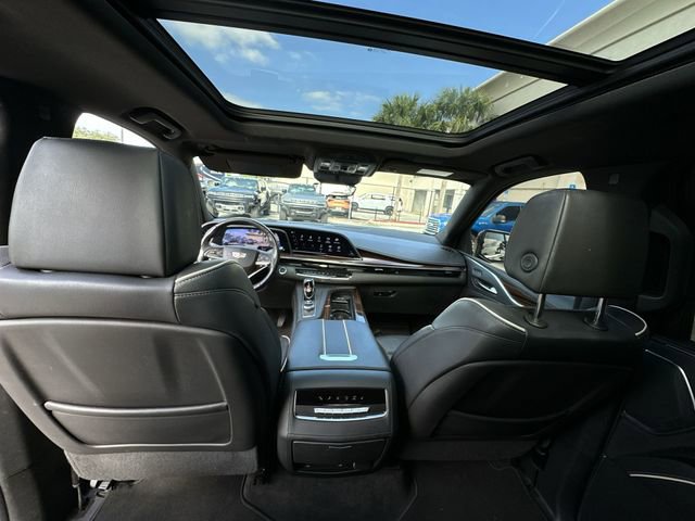 Used 2022 Cadillac Escalade Premium Luxury w/ LPO, Illumination Package RWD image 30