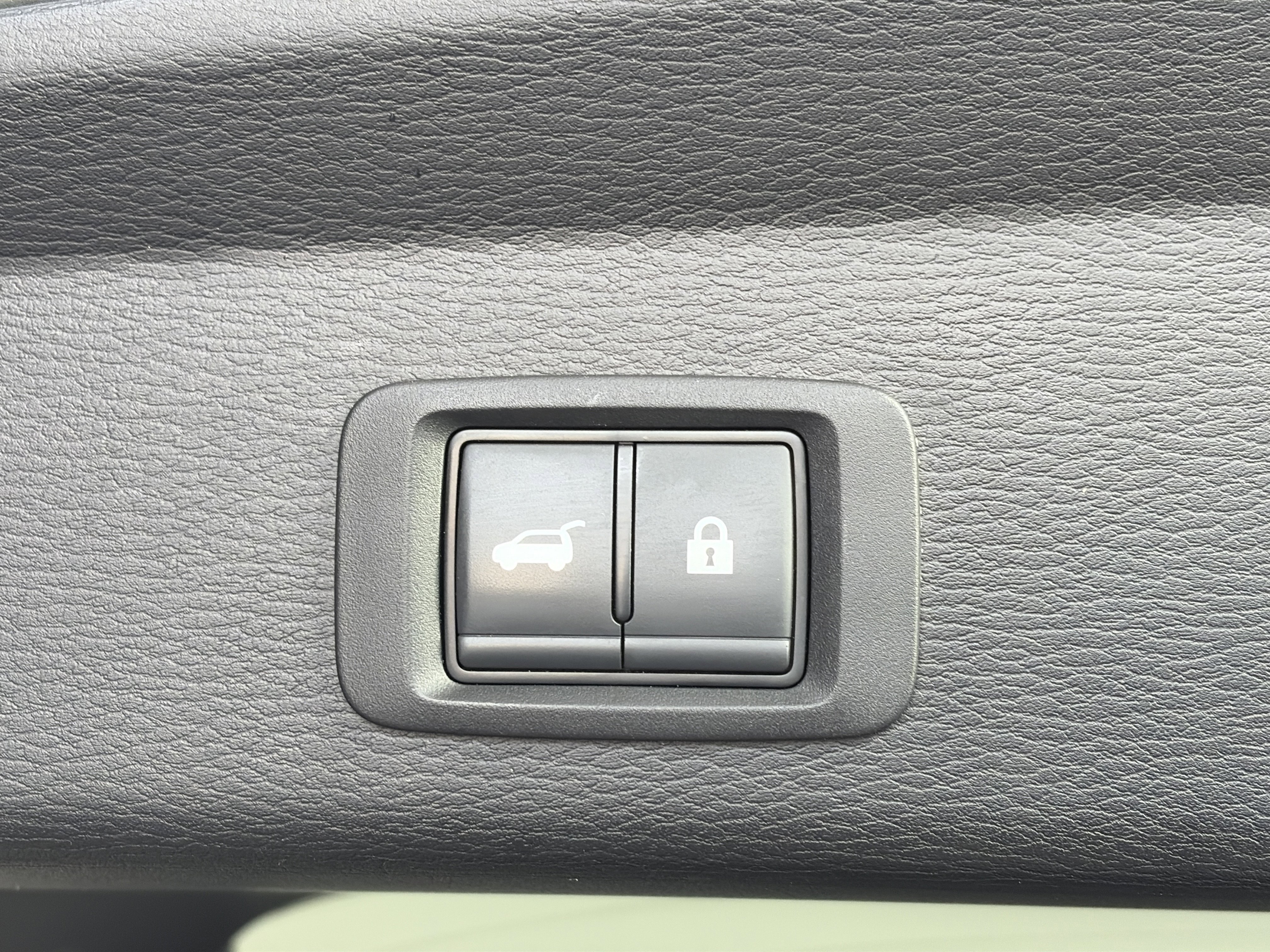 Used 2024 Mitsubishi Outlander SE FWD image 16