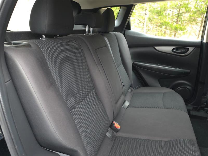 Used 2018 Nissan Rogue Sport S AWD/4WD image 26