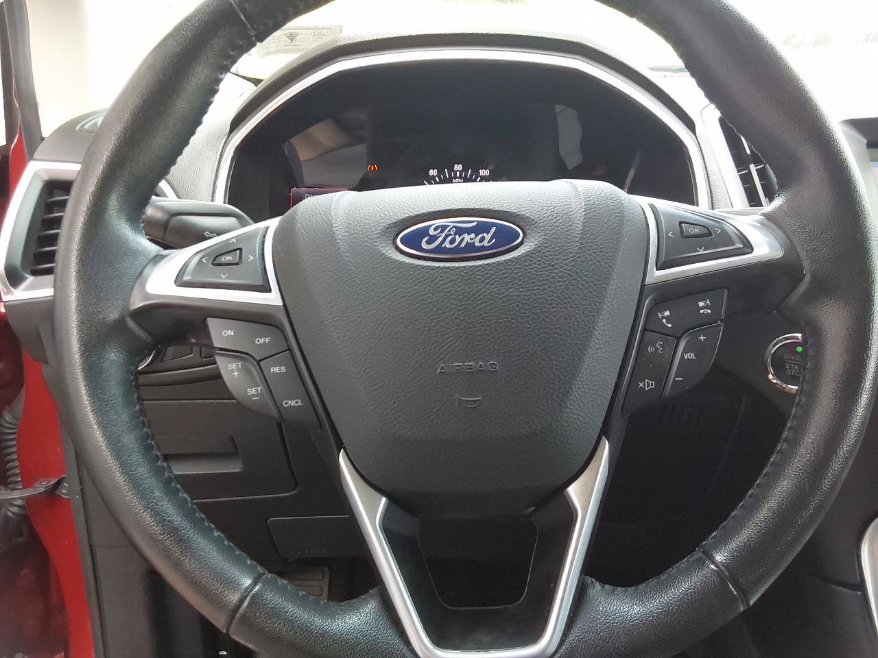 Used 2016 Ford Edge Titanium AWD/4WD image 17