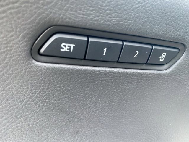 Used 2024 Cadillac XT6 Sport w/ Technology Package AWD/4WD image 11