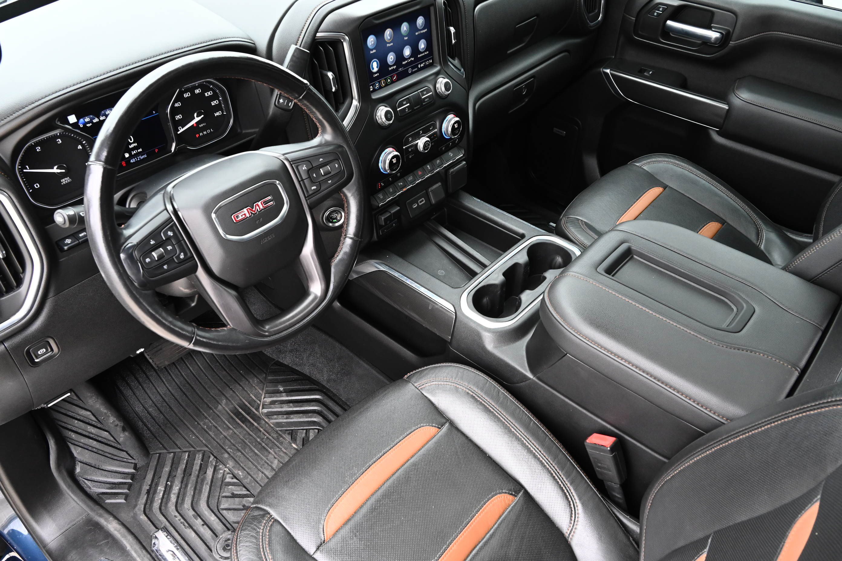 Used 2020 GMC Sierra 3500 AT4 w/ Technology Package image 14