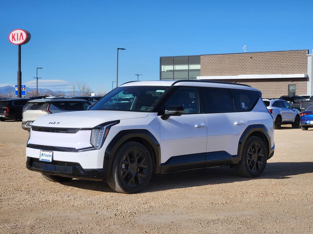 New 2026 Kia EV9 Land w/ Nightfall Edition Package image 4