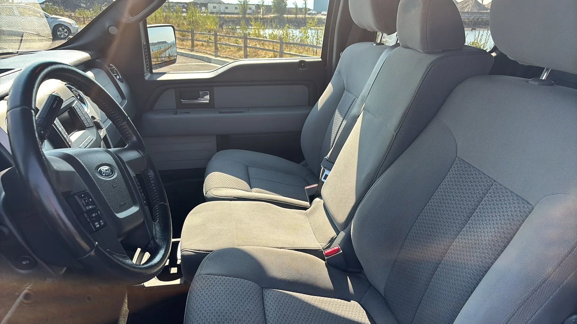 Used 2013 Ford F150 XLT w/ Luxury Equipment Group image 26