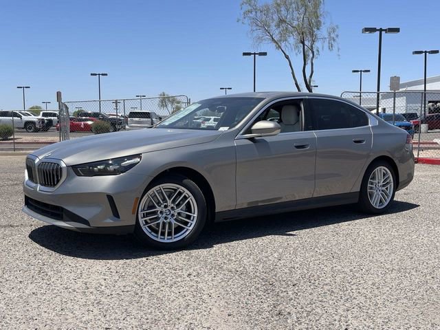 Used 2025 BMW 530i RWD video 2