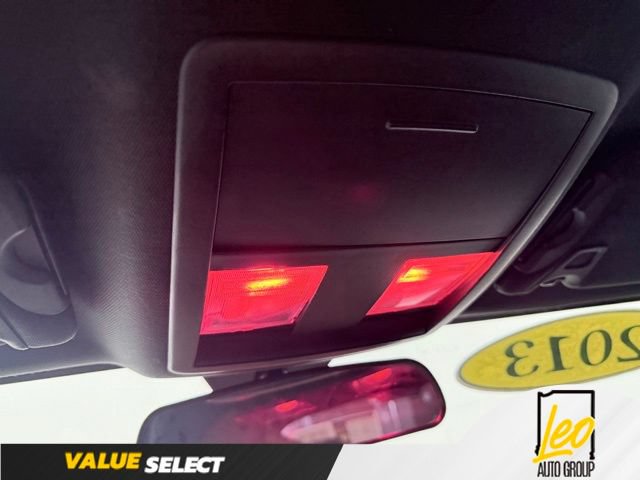 Used 2013 Dodge Challenger SXT RWD image 12