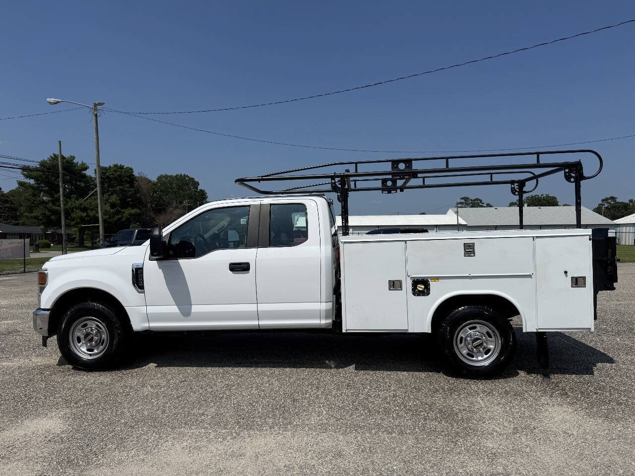 Used 2021 Ford F250 XL w/ Power Equipment Group RWD image 19