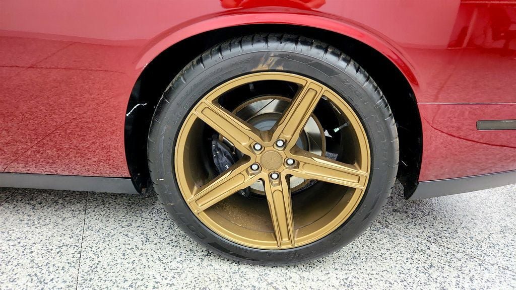 Used 2019 Dodge Challenger R/T Scat Pack RWD image 9