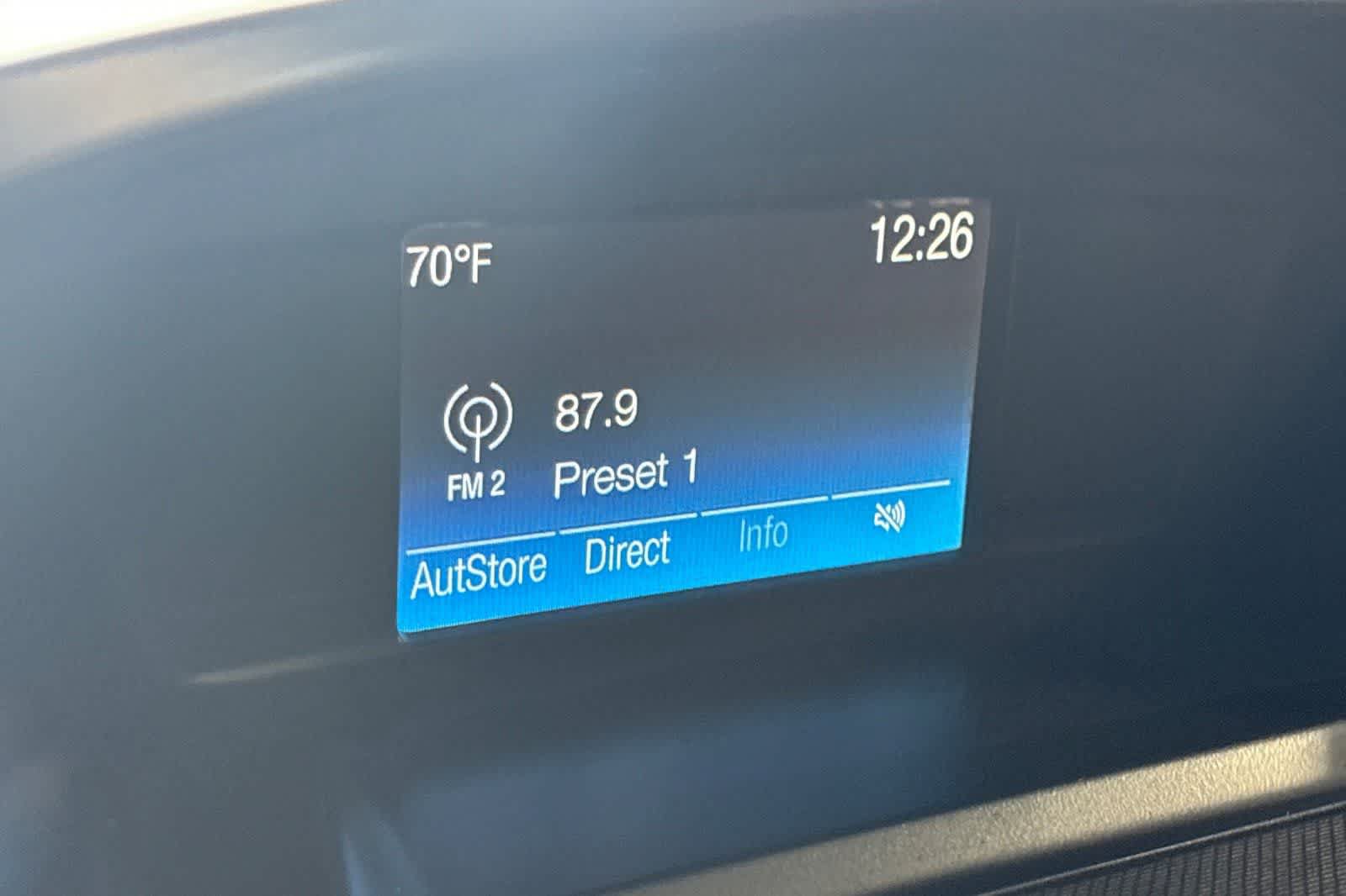 Used 2018 Ford Escape SE w/ Ford Safe & Smart Package FWD image 19