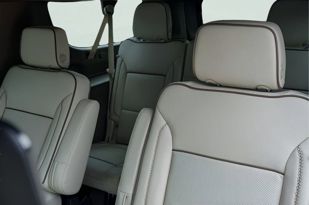 New 2026 GMC Yukon XL Denali w/ Denali Reserve Package AWD/4WD image 20