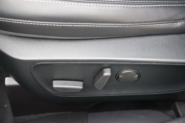 Used 2020 Ford Escape SEL image 14