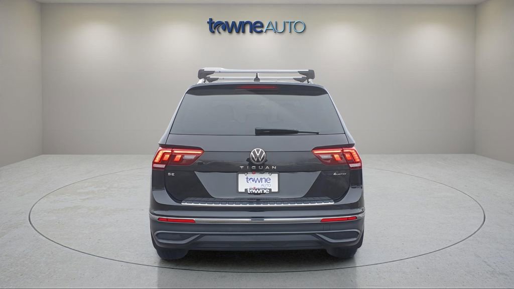 Used 2022 Volkswagen Tiguan SE image 4