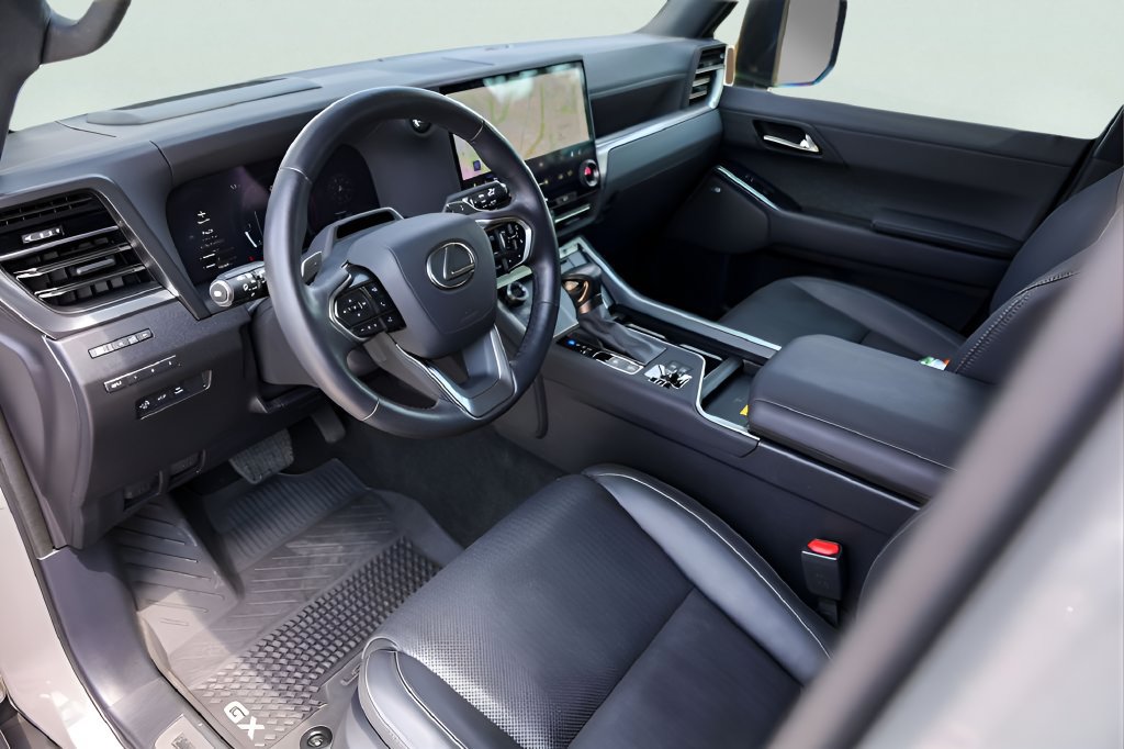Used 2024 Lexus GX 550 AWD/4WD image 10