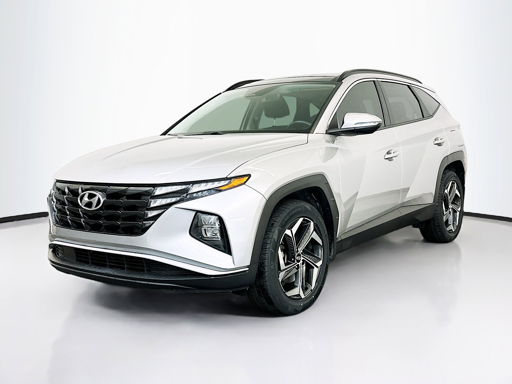 Used 2022 Hyundai Tucson SEL w/ Cargo Package image 3