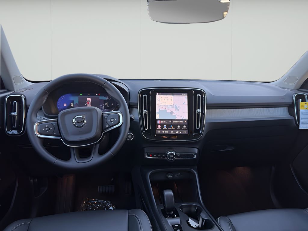 New 2026 Volvo XC40 B4 Core w/ Protection Package FWD image 17