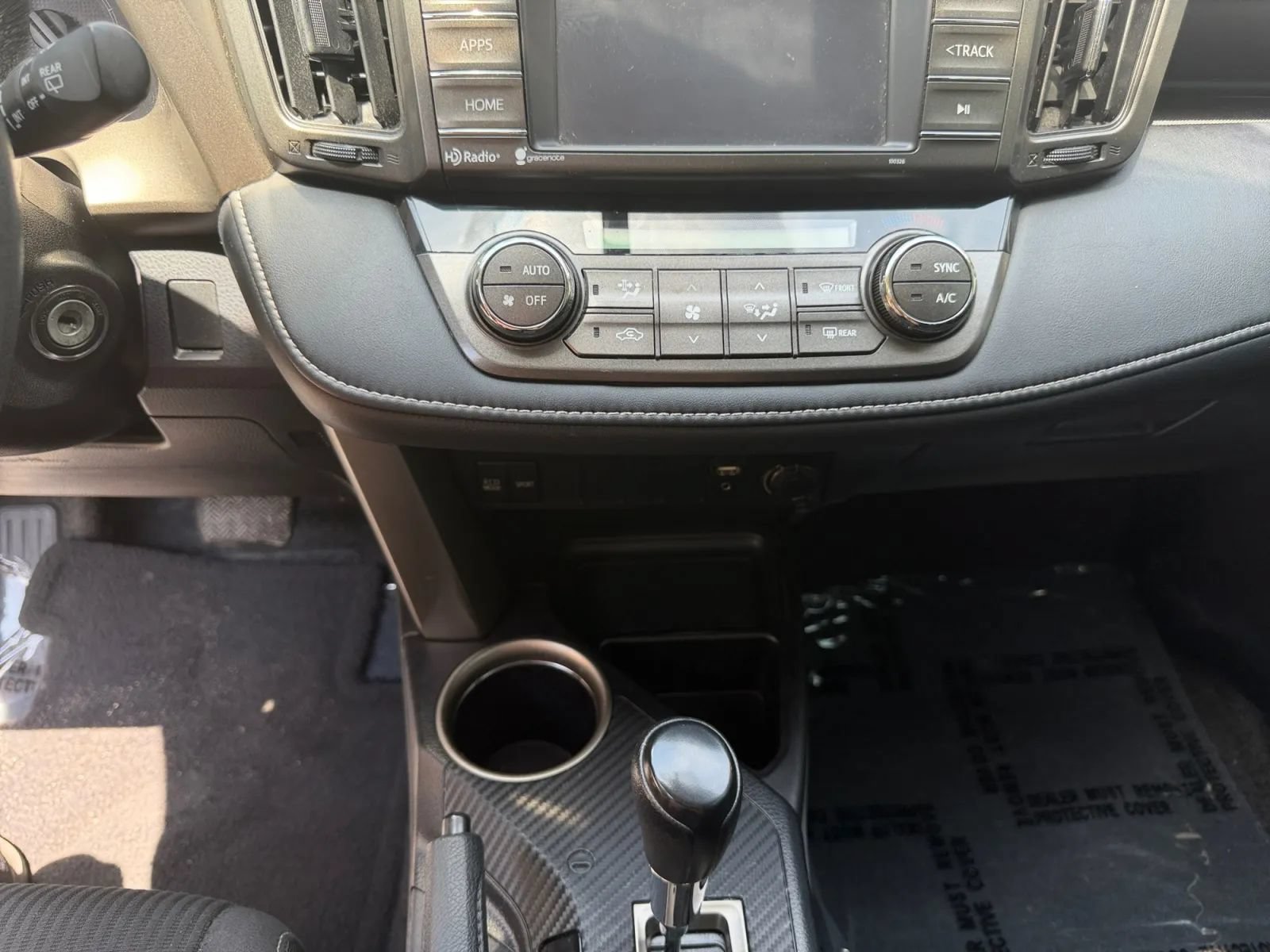 Used 2015 Toyota RAV4 XLE FWD image 12