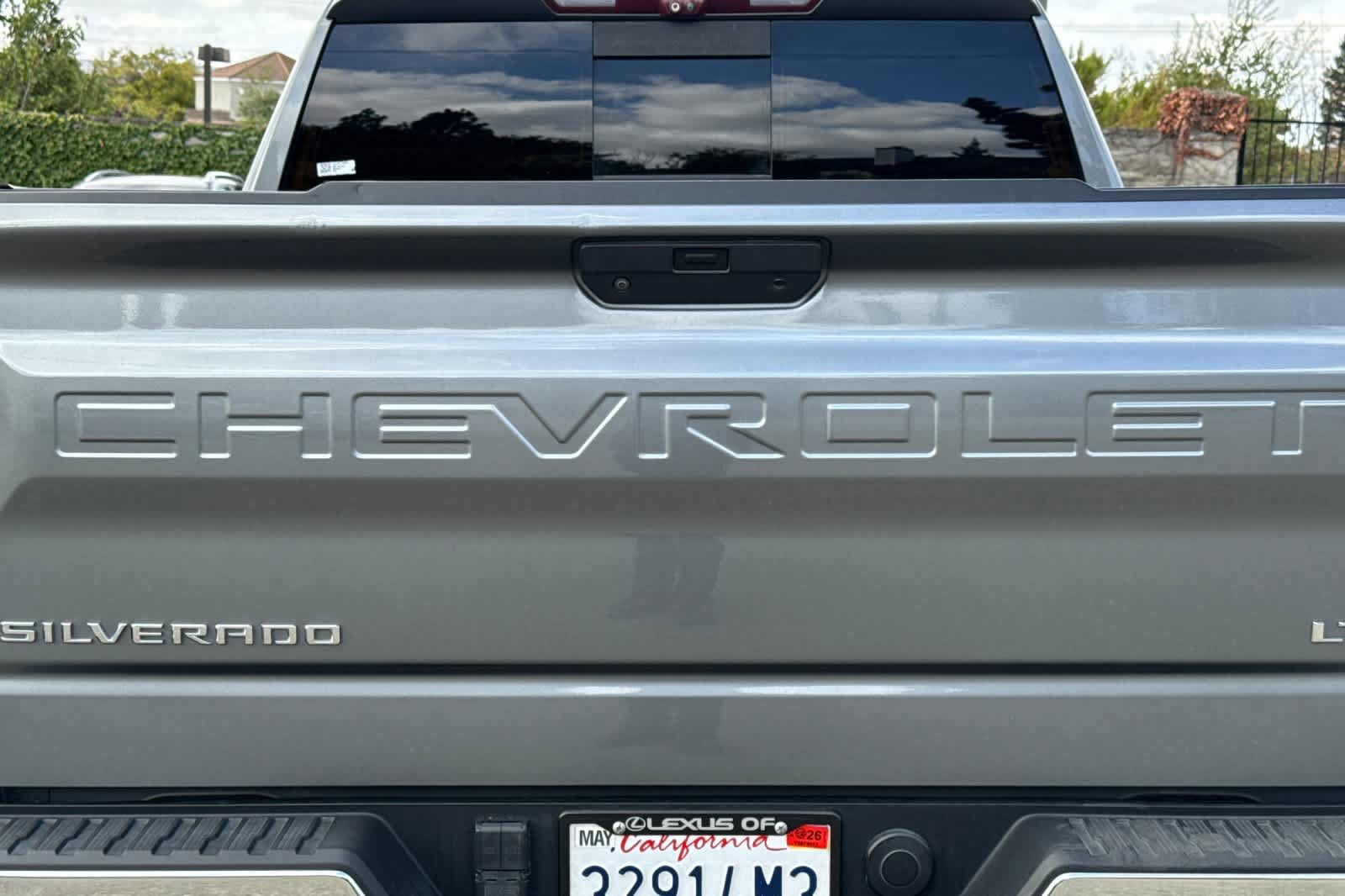 Used 2020 Chevrolet Silverado 1500 LTZ w/ LTZ Premium Package AWD/4WD image 16