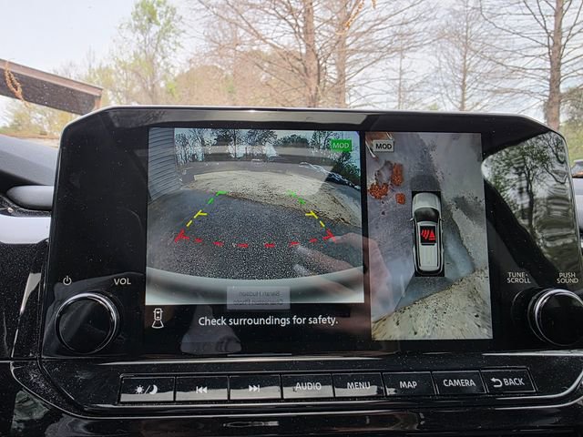 Used 2024 Nissan Pathfinder Platinum w/ Cargo Package image 19