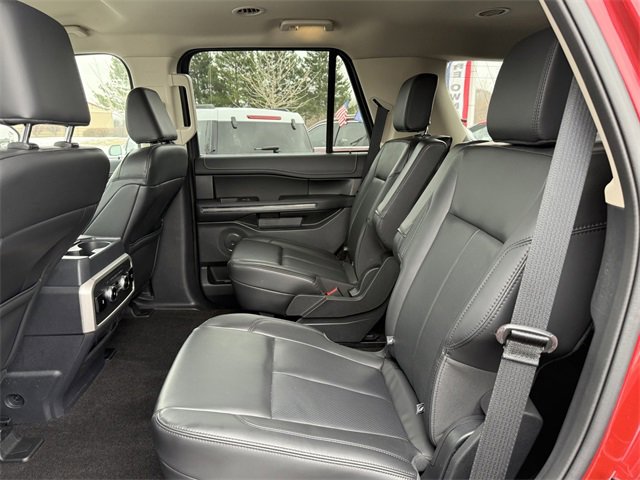 Certified 2022 Ford Expedition XLT image 9