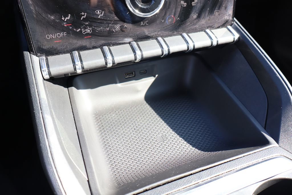 Used 2025 GMC Terrain Elevation image 22