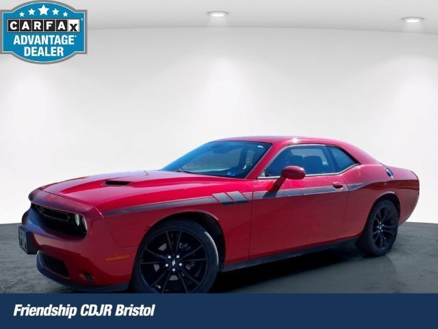 Used 2018 Dodge Challenger SXT w/ Blacktop Package RWD image 1
