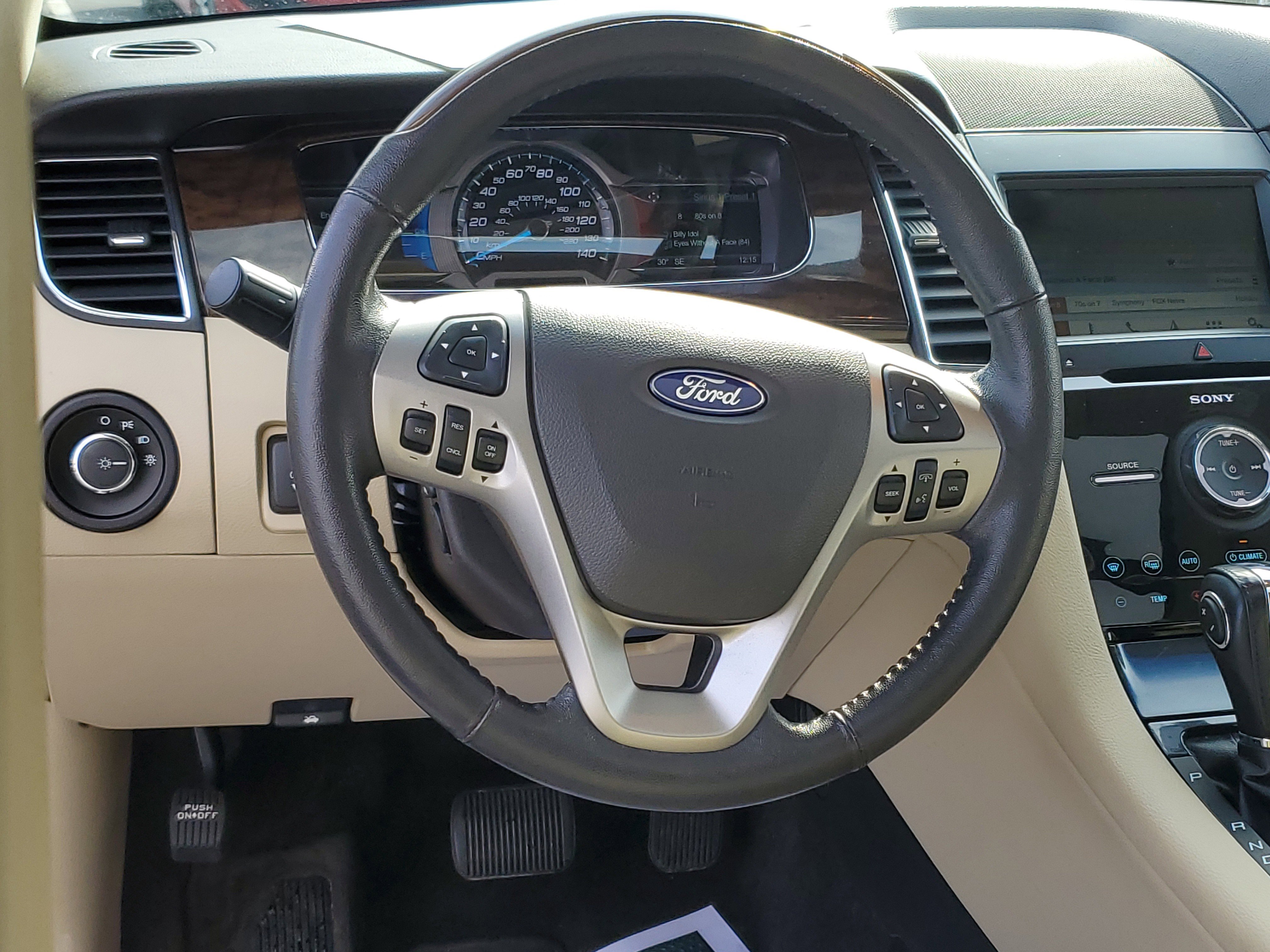 Used 2018 Ford Taurus Limited image 8