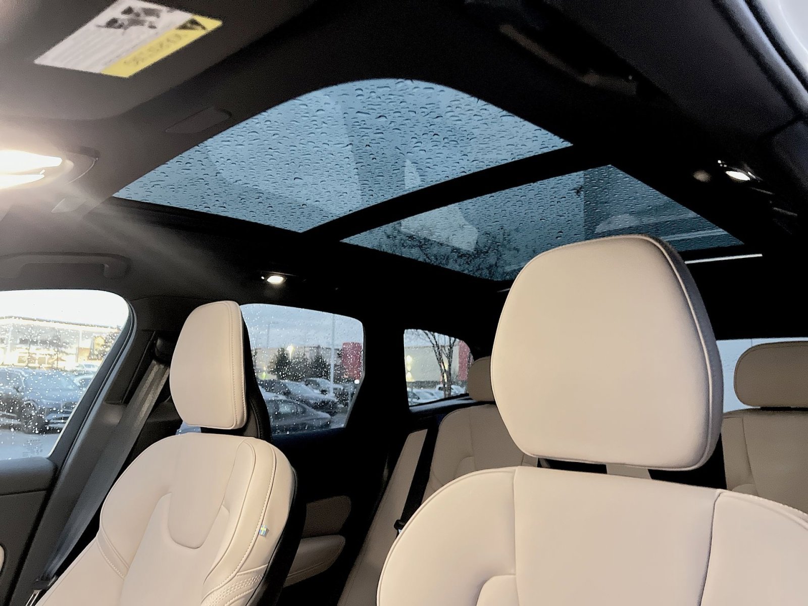 New 2026 Volvo XC60 B5 Plus w/ Protection Package Premier image 23