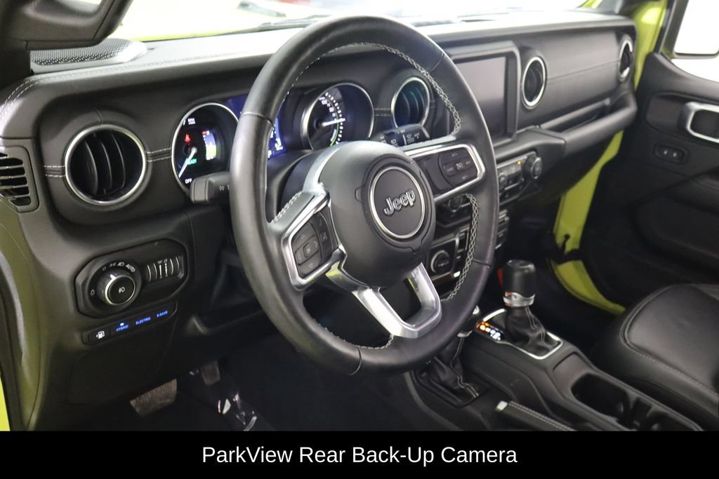 Used 2022 Jeep Wrangler Unlimited Sahara w/ Cold Weather Group AWD/4WD image 18