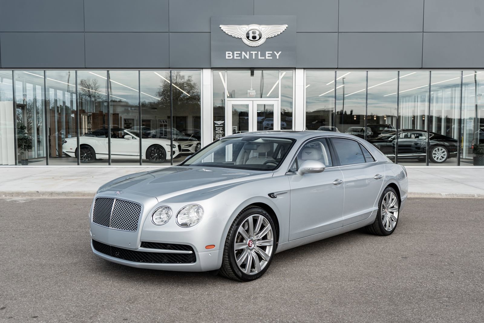 Used 2018 Bentley Flying Spur V8