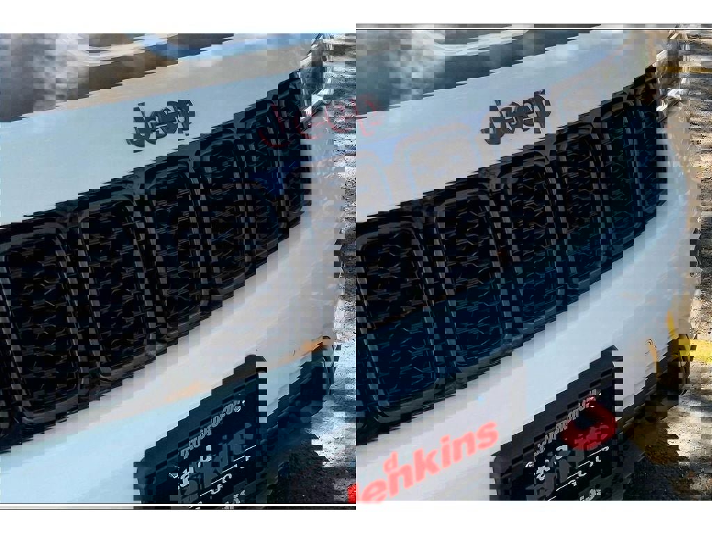 Used 2020 Jeep Grand Cherokee Trailhawk w/ Premium Lighting Group image 31