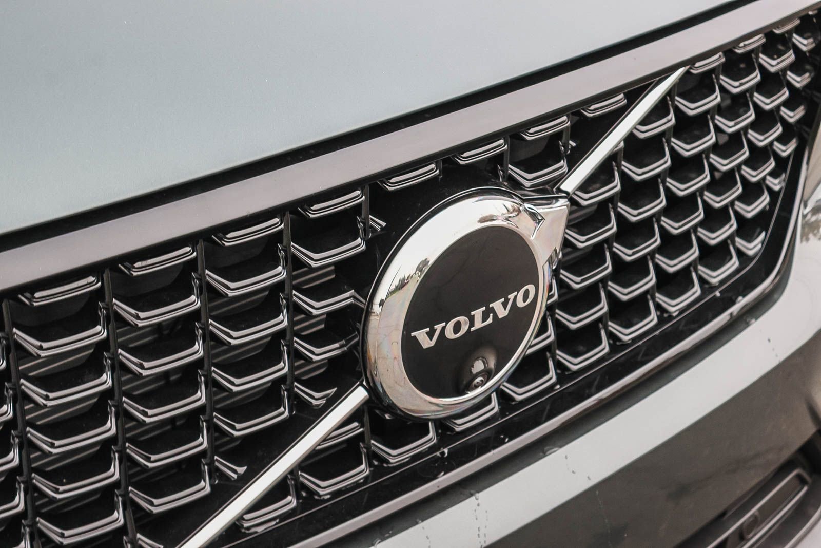 New 2026 Volvo XC40 B5 Plus w/ Protection Package Premier image 17