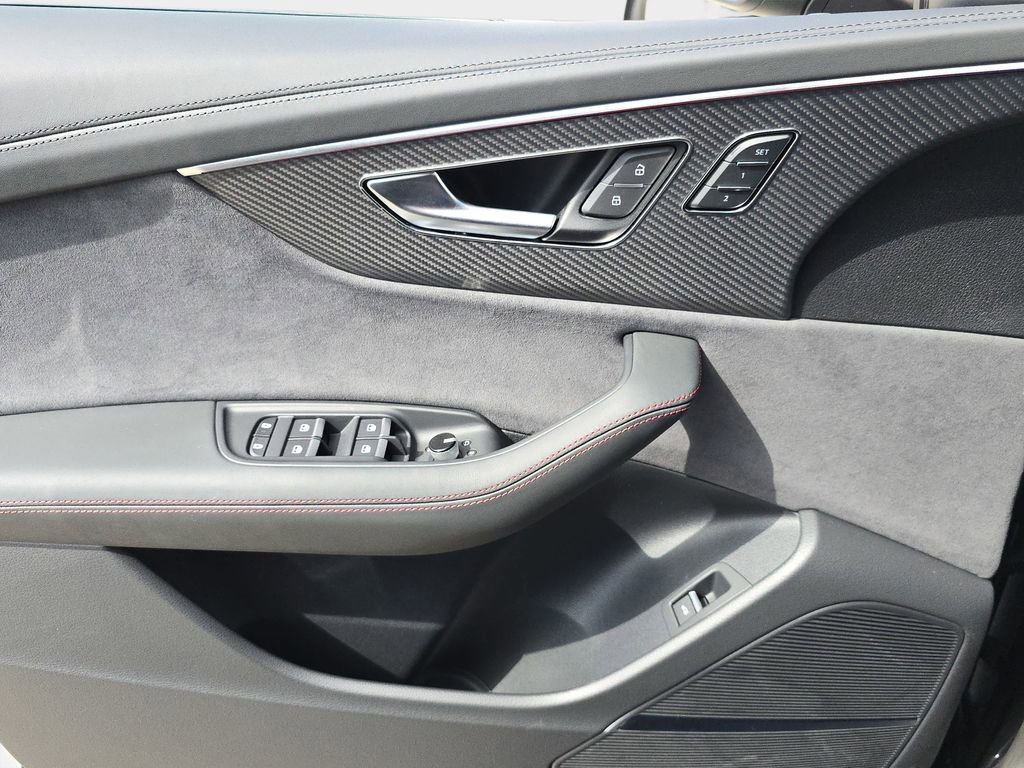 New 2026 Audi SQ8 Prestige image 18