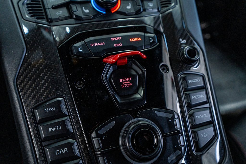 Used 2017 Lamborghini Aventador S image 56