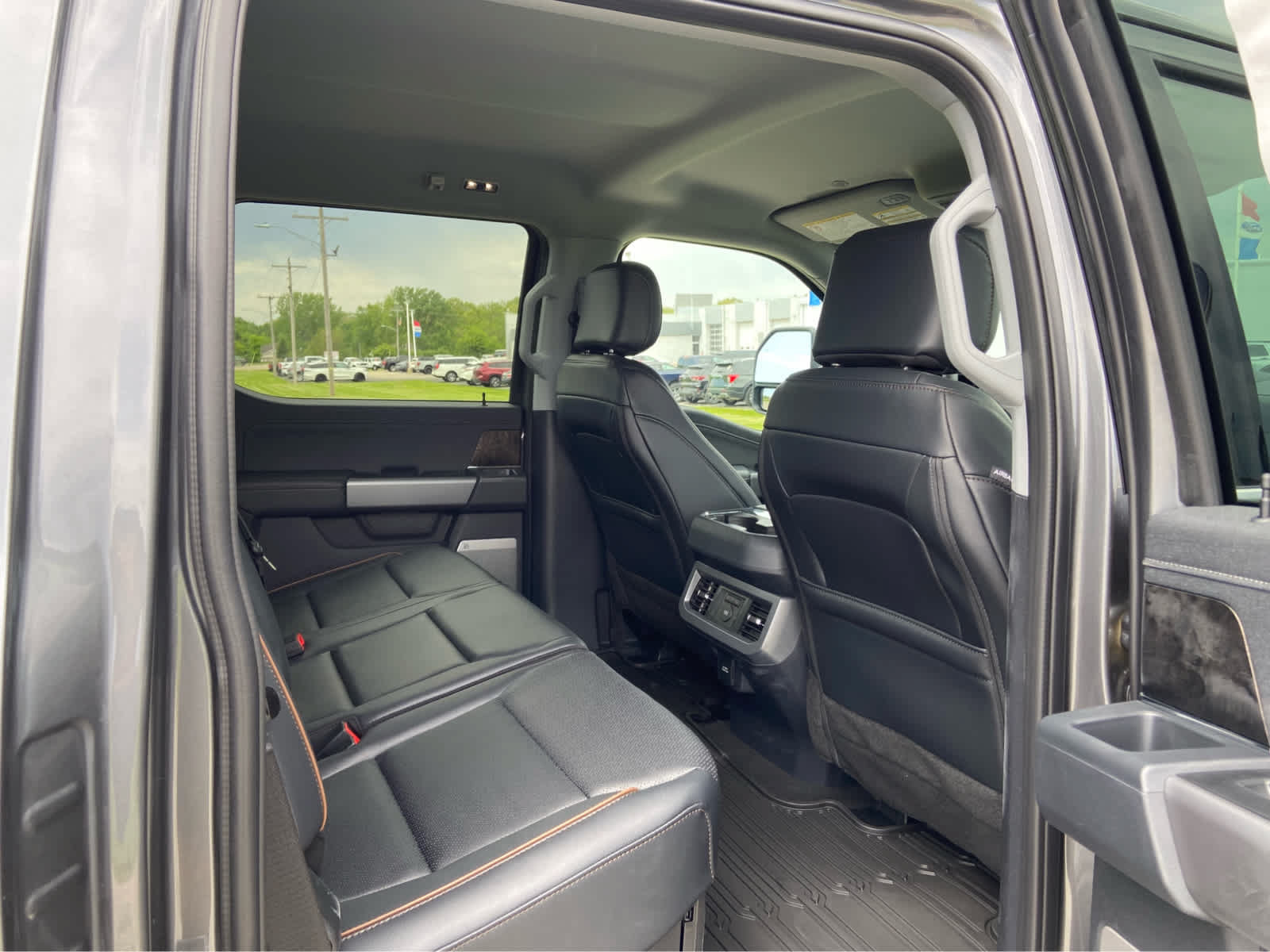 New 2026 Ford F350 Lariat AWD/4WD image 13