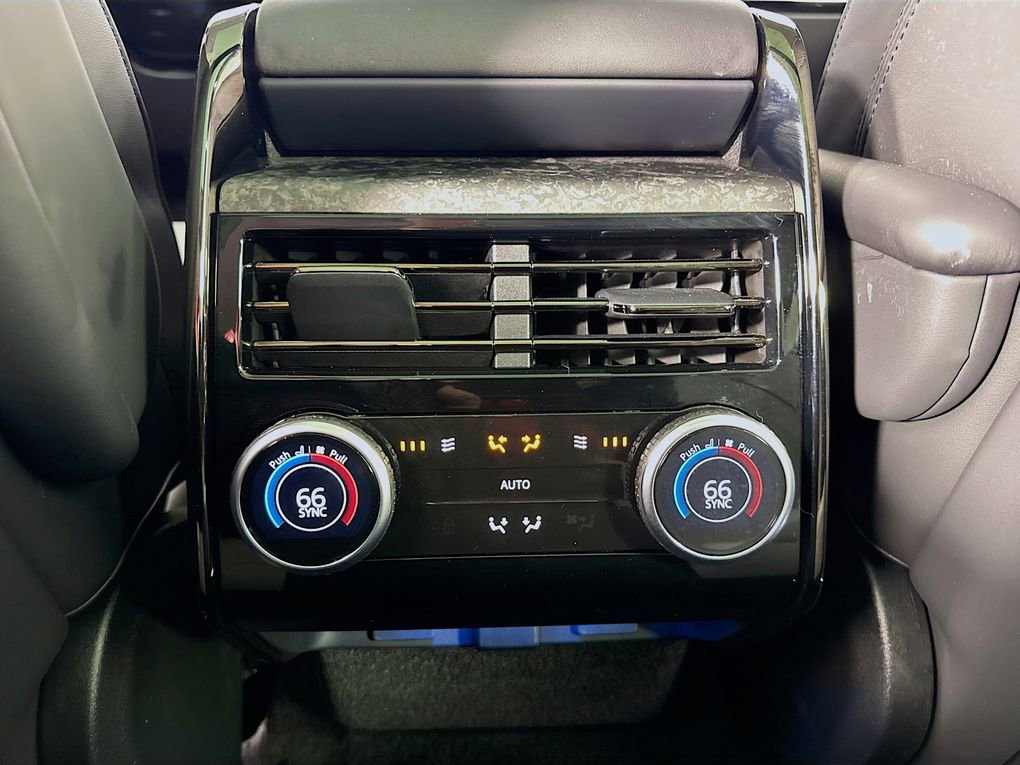 Used 2023 Land Rover Range Rover Sport SE Dynamic image 37