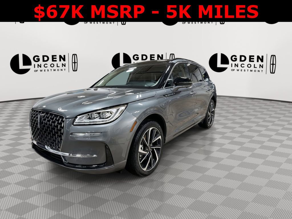 Used 2025 Lincoln Corsair Grand Touring w/ Equipment Group 302A image 4