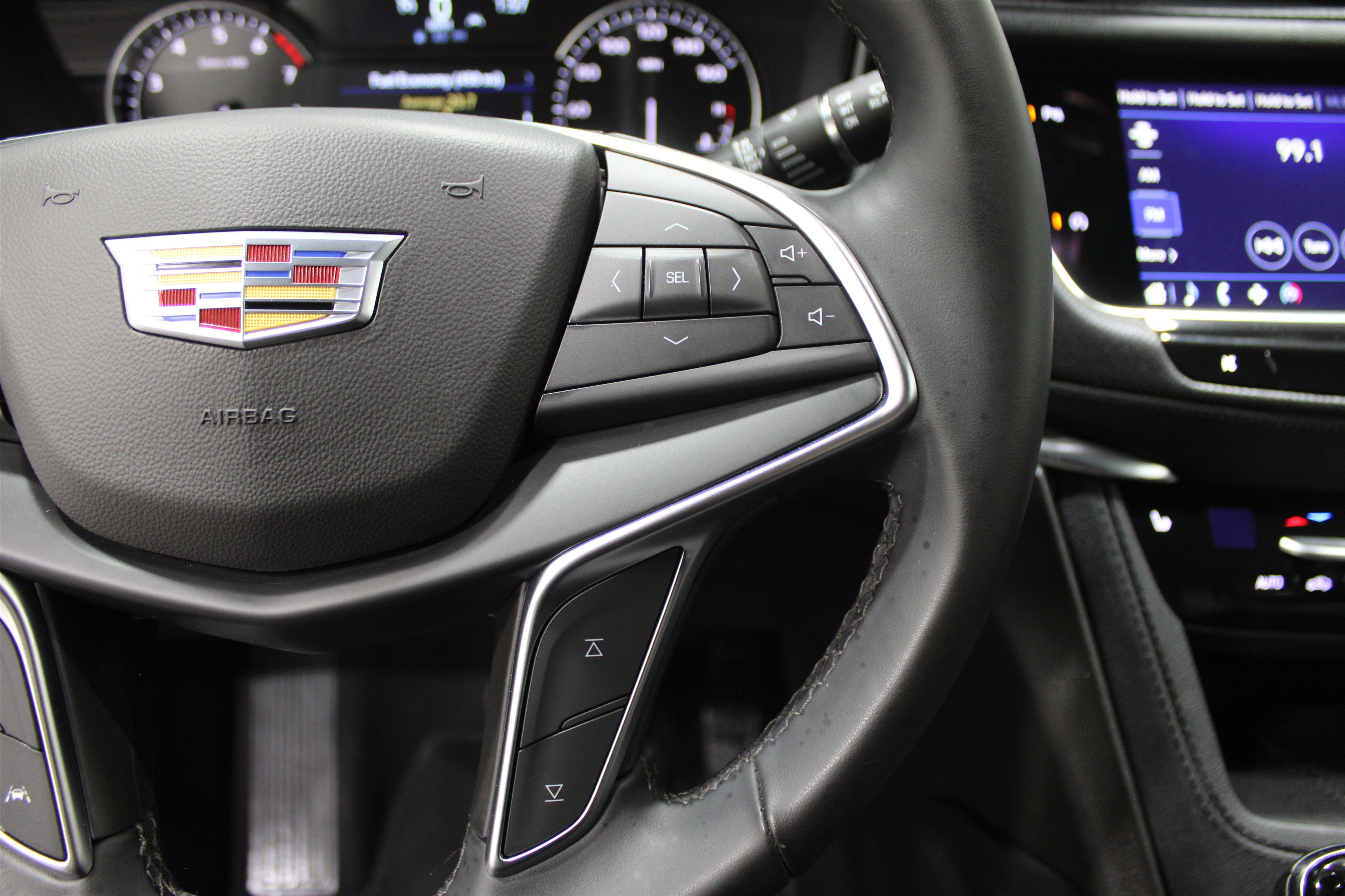 Certified 2024 Cadillac XT5 Luxury image 12