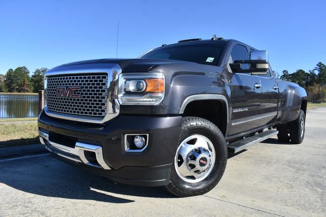 Used 2016 GMC Sierra 3500 Denali w/ Duramax Plus Package AWD/4WD image 5