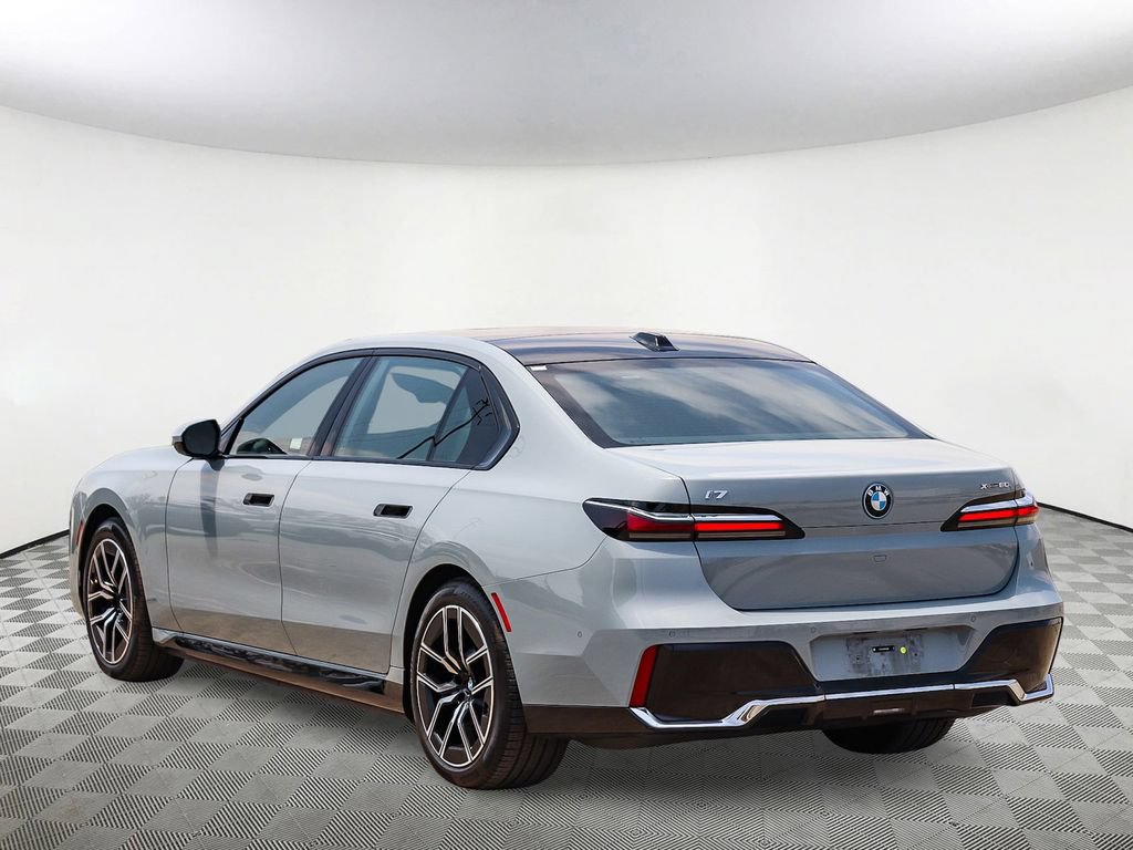 Used 2025 BMW i7 xDrive60 AWD/4WD image 8
