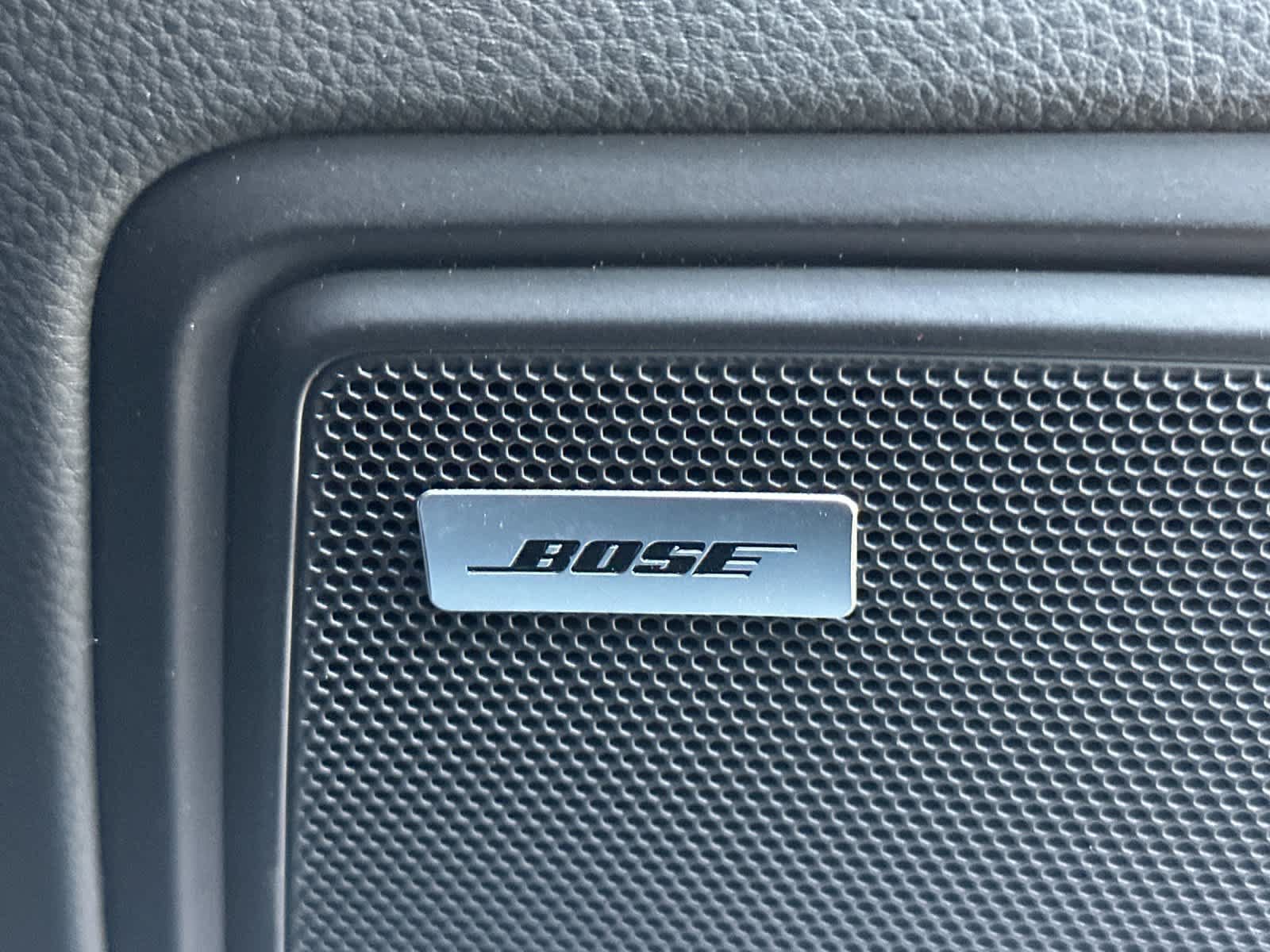 New 2026 Porsche Macan Turbo AWD/4WD image 19