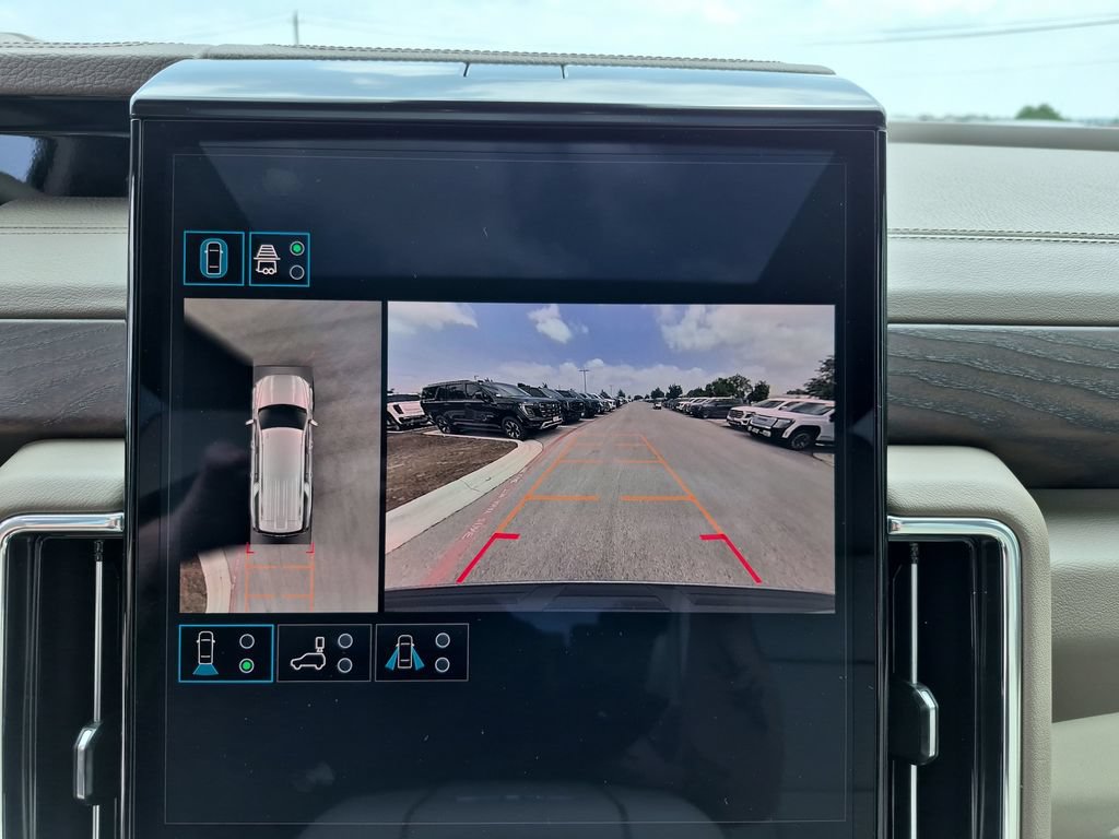 New 2026 GMC Yukon XL Denali w/ Sun & Power Step Package AWD/4WD image 31